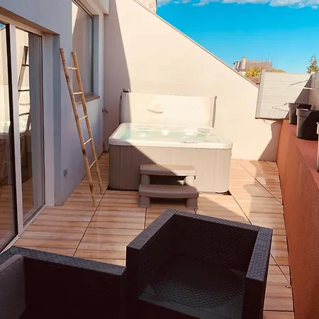 Casa de Férias Maison Le B Avec Jacuzzi *
